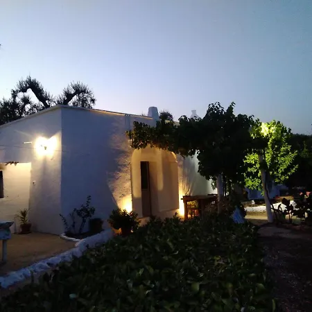 Sotto La Pergola Guest House San Michele Salentino Exterior photo
